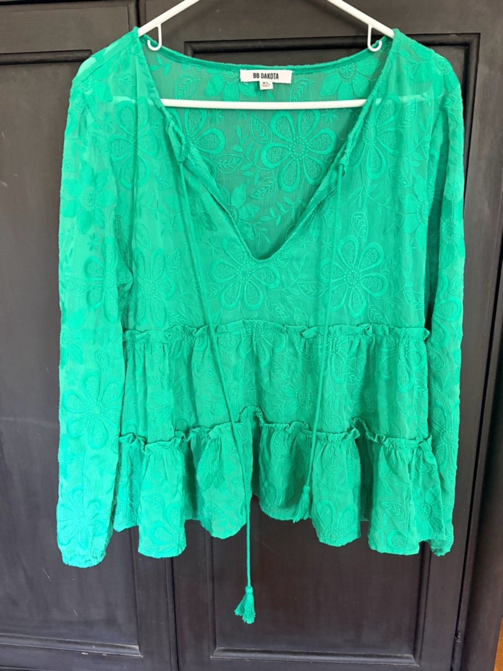 BB Dakota Emerald Green Floral Lace Tiered V-Neck Tunic